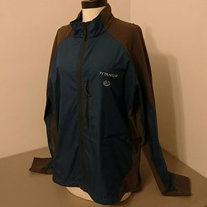 Columbia windbreaker